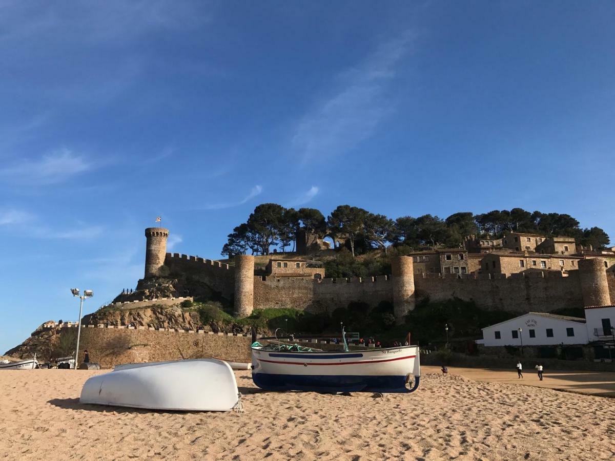 Luminoso Y Reformado Apartamento A 1Min De Playa Tossa de Mar Bagian luar foto