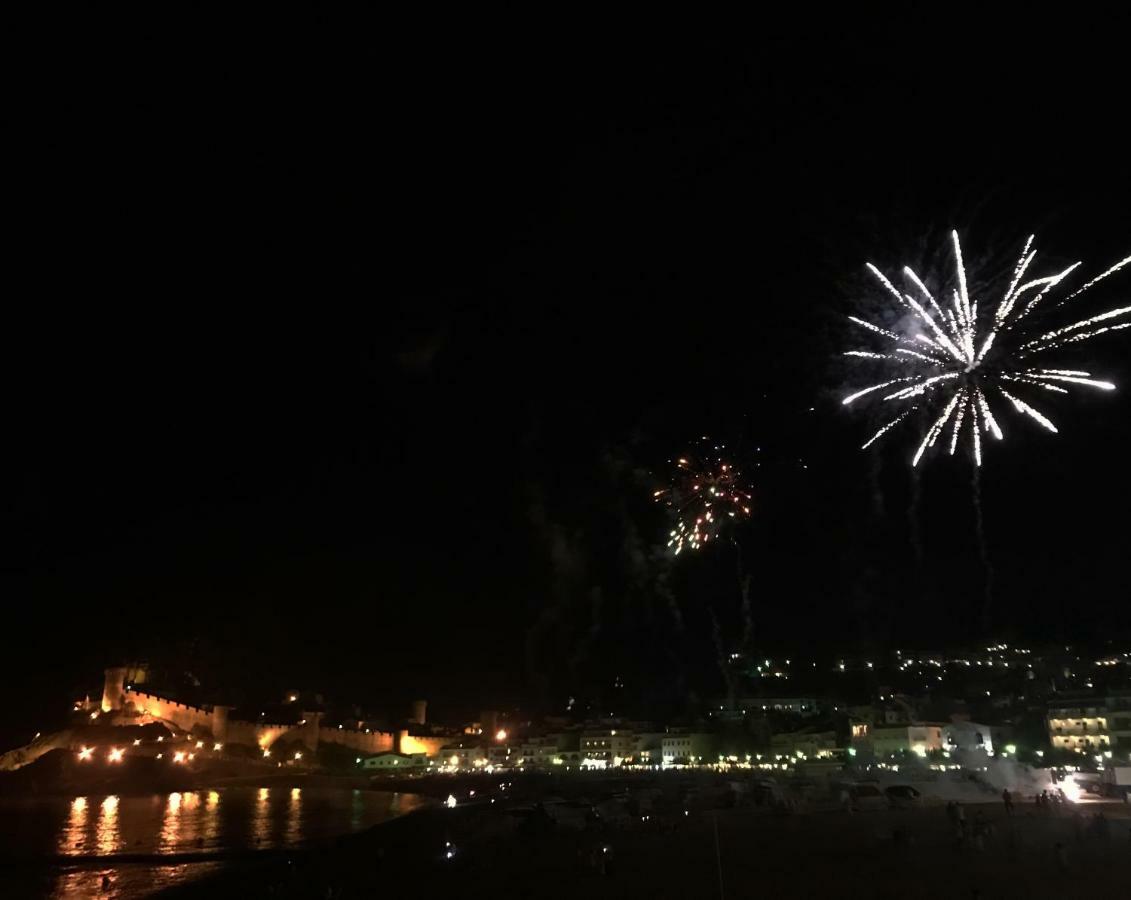 Luminoso Y Reformado Apartamento A 1Min De Playa Tossa de Mar Bagian luar foto